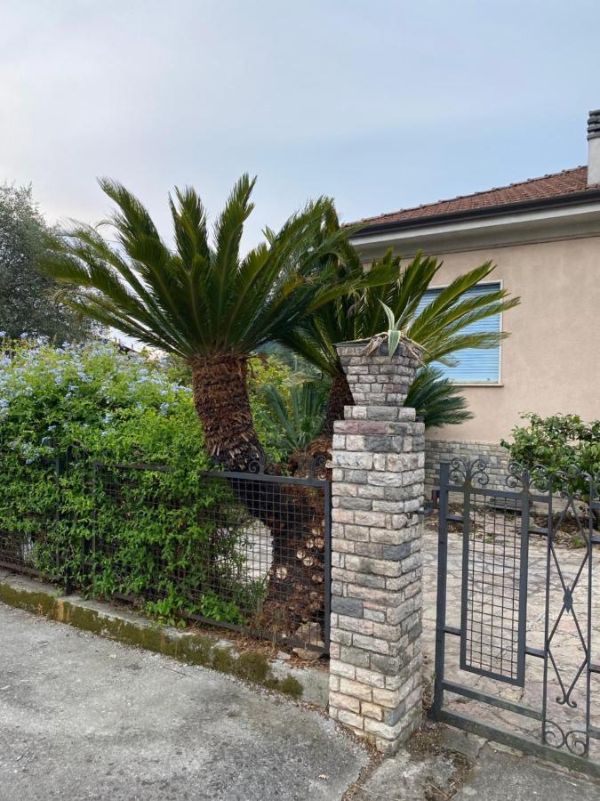 Apartmán Il Giardino Delle Cycas Romito Magra Exteriér fotografie